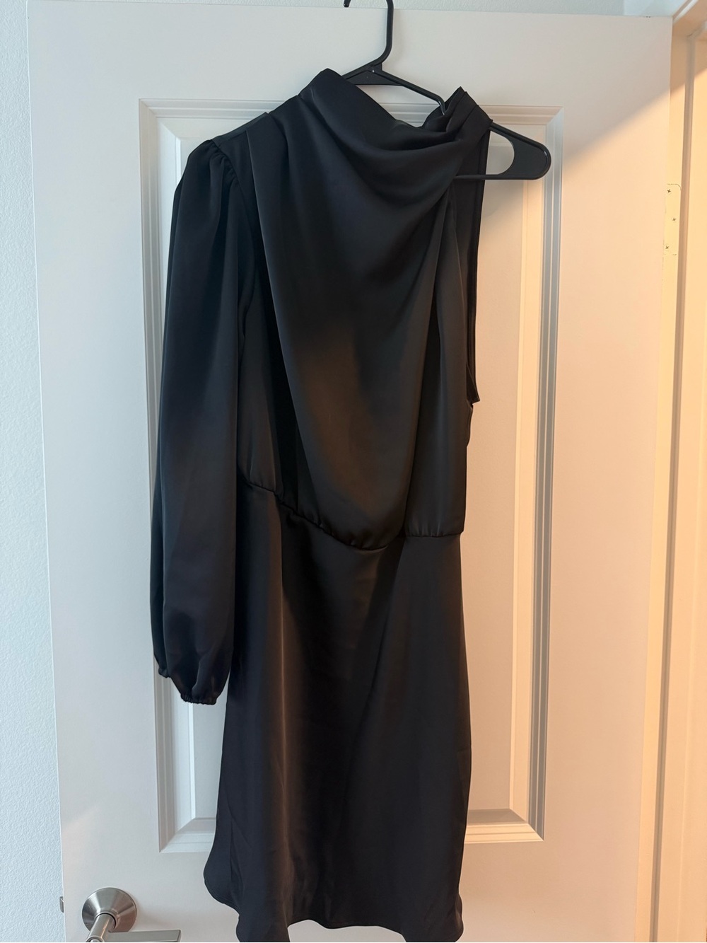Black One-Shoulder Long Sleeve Dress